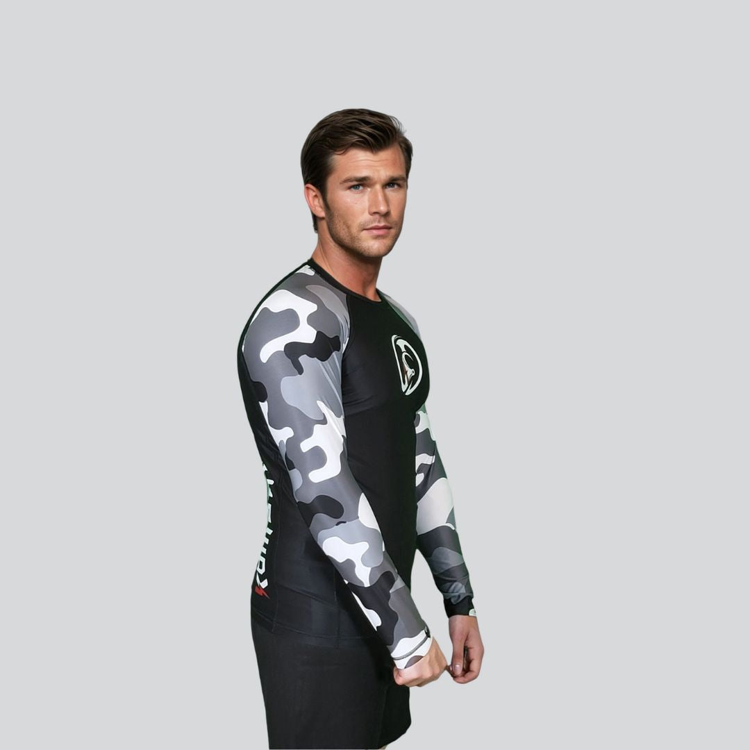 KOMBAT F/S CAMOUFLAGE RASH GUARD WHITE