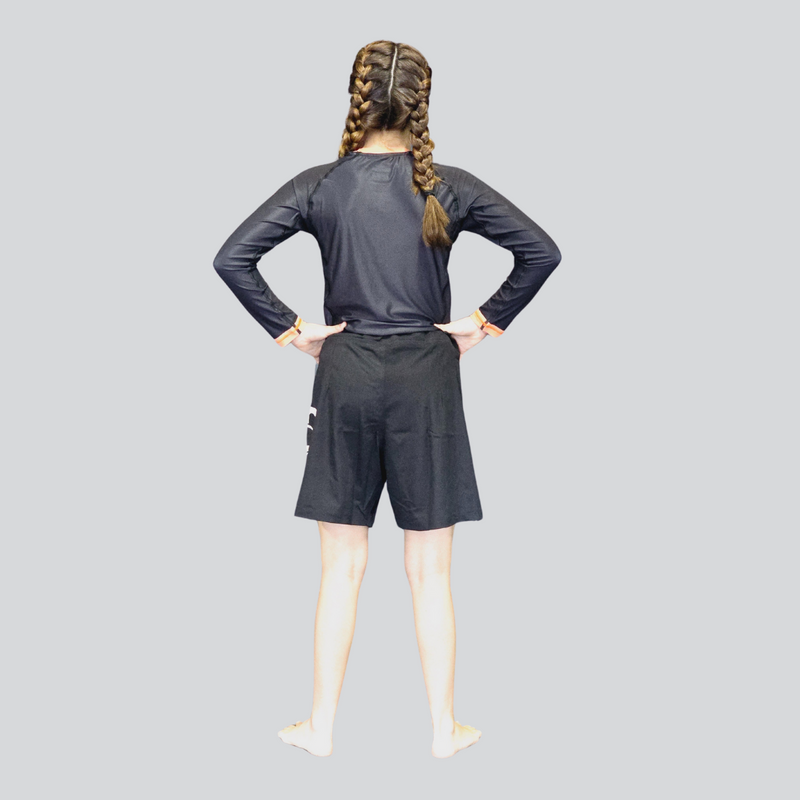 YOUTH F/S BLK/ORANGE RASH GUARD