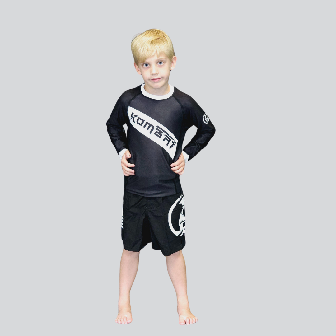 YOUTH F/S BLK/WHITE RASH GUARD