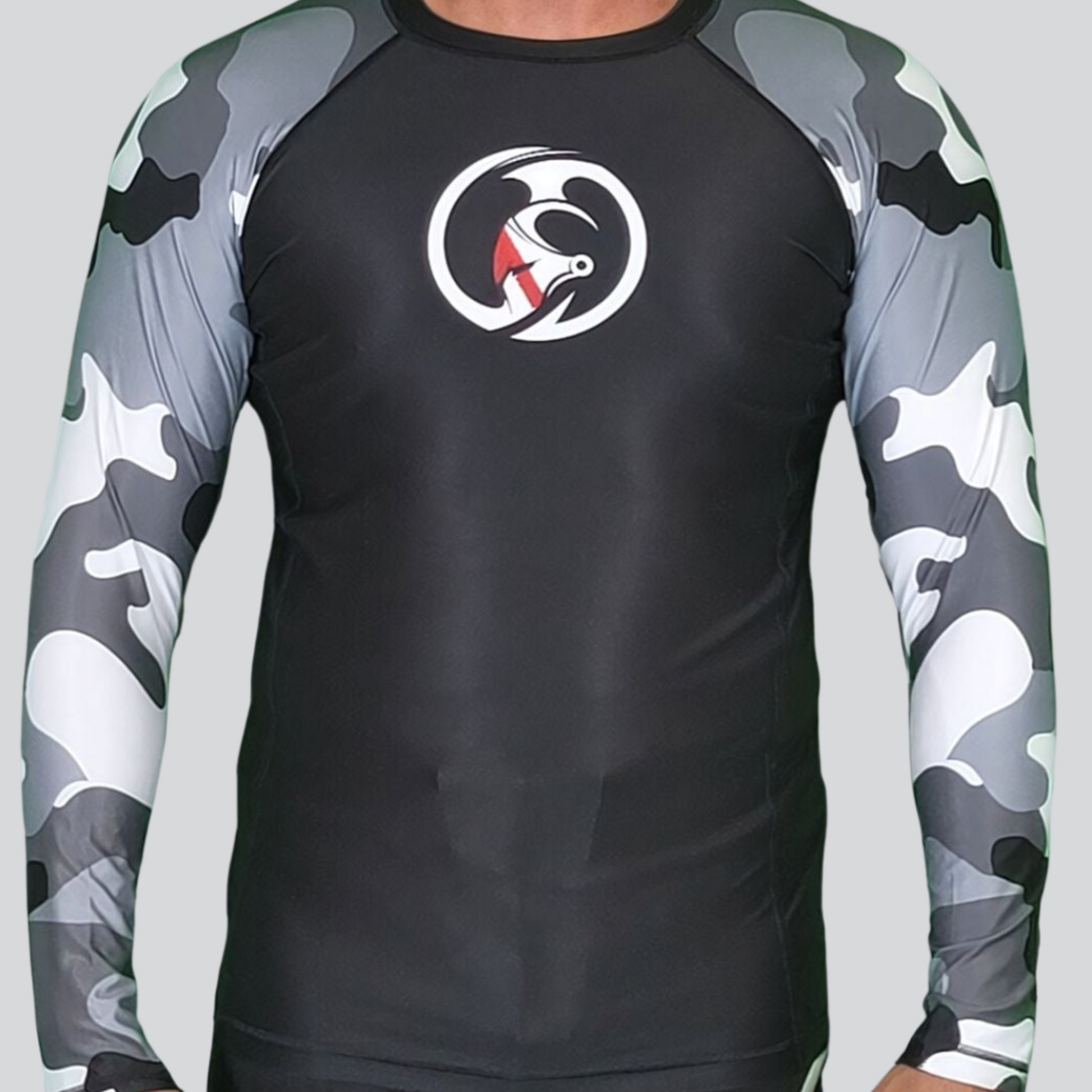 KOMBAT F/S CAMOUFLAGE RASH GUARD WHITE