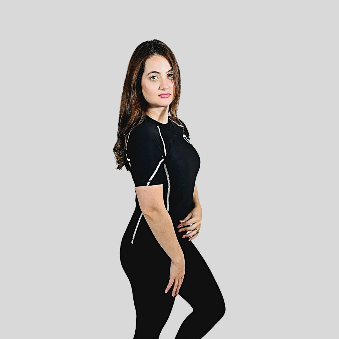 KOMBAT WOMAN H/S PRO RASH GUARD BLACK
