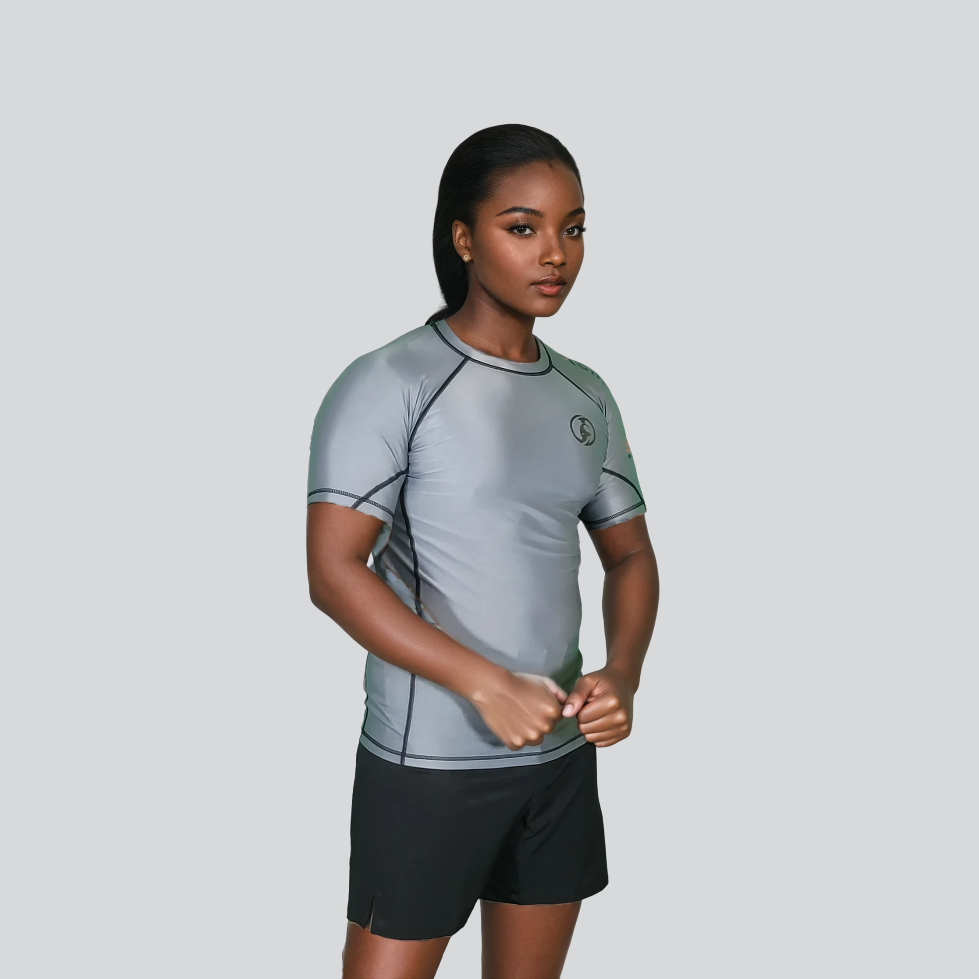 KOMBAT WOMAN H/S PRO RASH GUARD GRAY