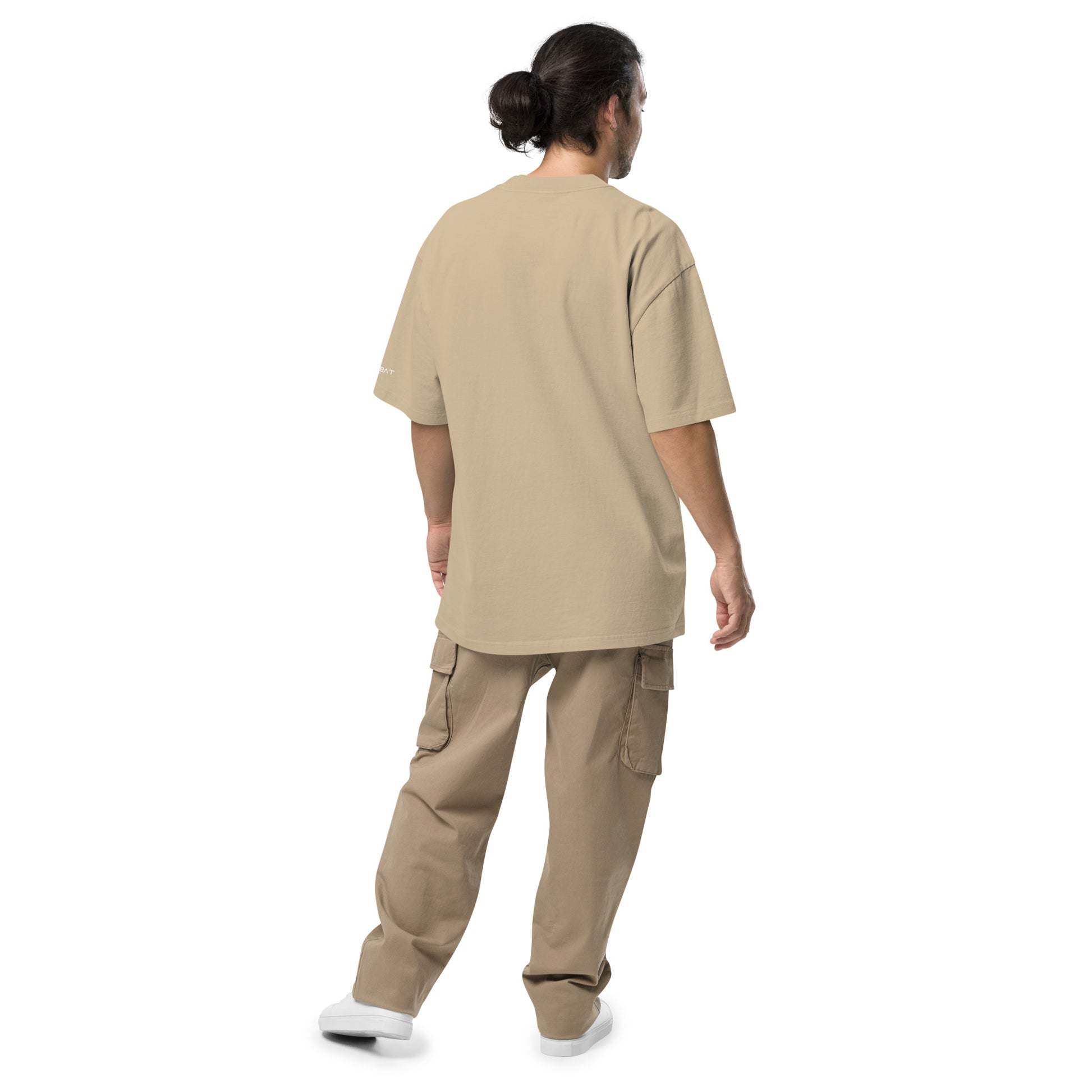 oversized faded t shirt men,oversized t-shirt,oversized t-shirts mens gym,oversized t-shirts for women,baggy tee, loose top, relaxed-fit t-shirt, boxy tee, roomy t-shirt, and oversized tee