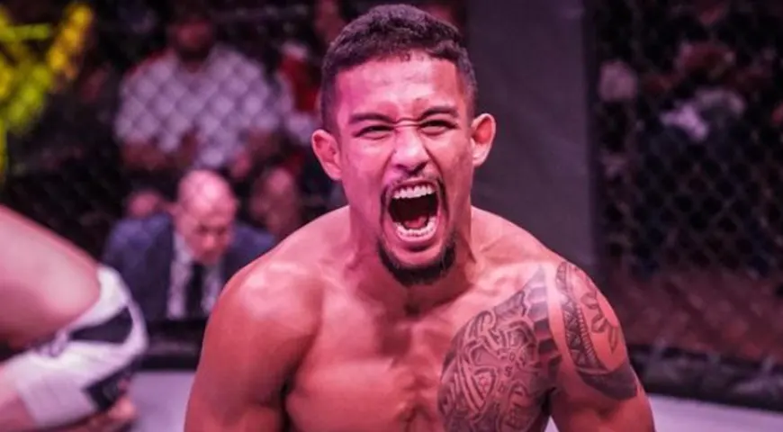 Damien Anderson Victory In First Round Of Professional MMA Debut